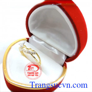 Bán  Nhẫn nữ vàng tây điệu đảm bảo chất lượng vàng, đeo hợp thời trang, món quà ý nghĩa dùng trong các dịp sinh nhật và kỷ niệm, giao nhẫn toàn quốc