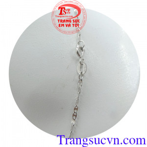 Dây chuyền vàng Iatly nhập khẩu.Kiểu dáng đẹp quý phái sang trọng,nhẹ nhàng.Sản phẩm bán trên toàn quốc