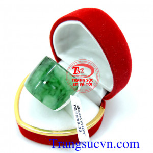 Nhẫn ngọc phỉ thúy cao bản chất lượng đảm bảo,nhẫn cẩm thạch thiên nhiên có giấy kiểm định,nhẫn ngọc phỉ thúy,nhẫn cẩm thạch,nhẫn ngọc cẩm thạch, nhẫn ngọc phỉ thúy