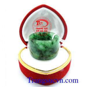 Nhẫn ngọc Jadeite phỉ thúy