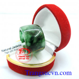 Nhẫn ngọc phỉ thúy tự nhiên kiểu chế tác hình vuông,nhẫn phỉ thúy dành cho nam món quà ý nghĩa mang tài lộc và may mắn