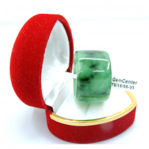 Nhẫn phỉ thúy vân lý