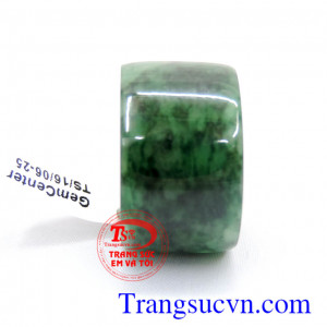 Nhẫn phỉ thúy ngón cái