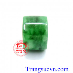 Nhẫn ngọc phỉ thúy đẹp là món trang sức quý với ý nghĩa đẳng cấp,dành cho người thân yêu ngọc phỉ thúy,nhẫn dành cho phái mạnh