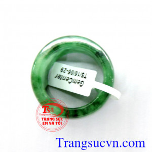 Nhẫn ngọc có hồn của đất Mẹ