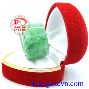 Nhẫn ngọc món quà ý nghĩa từ lâu chiếc nhẫn được chọn là vật đính ước và là biểu tượng của tình yêu không thể phai,nhẫn đá tự nhiên mang ý nghĩa trọn vẹn sản phẩm