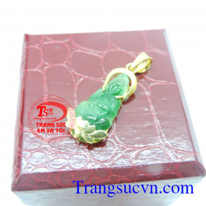 Mặt phật quan âm xanh ngọc