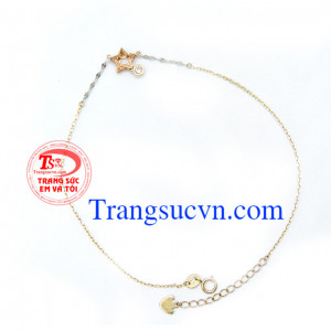 Lắc chân ngôi sao đính đá mang lại hi vọng, may mắn, điềm lành cho người đeo. phù hợp với mọi khách hàng có nhu cầu. lắc chân vàng tây.