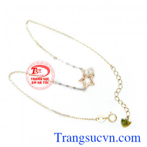 Lắc chân ngôi sao đính đá mang lại hi vọng, may mắn, điềm lành cho người đeo. phù hợp với mọi khách hàng có nhu cầu. lắc chân vàng tây.