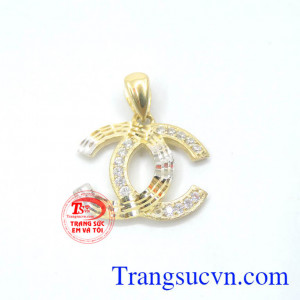 Mặt dây nữ thương hiêu nổi tiếng