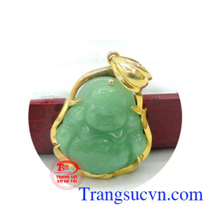 Cẩm thạch là loại đá quý rất được ưa chuộng ở khu vực châu Á làm cân bằng huyết áp động mạch, chống lại ảnh hưởng của thời tiết. Mặt dây nam phật di lặc ngọc bọc vàng