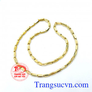 Sản phẩm dây chuyền vàng đeo hợp thời trang, Dây chuyền nam vàng tây chất lượng dây chuyền vàng đảm bảo chât lượng và uy tín. khách hàng ưa chuộng nhiều năm liền.