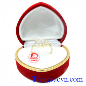 Bán nhẫn nữ vàng tây, Nhẫn vàng trái tim trong sạch với ước muốn làm chủ được trái tim chung tình cho người đeo,