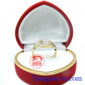 Nhẫn nữ vàng tây 10k họa tiết đẹp mang lại vẻ trẻ trung, hiện đại cho phái đẹp.