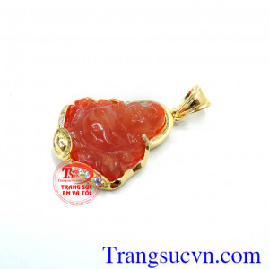 Mặt dây phật di lặc ngọc cẩm thạch chất lượng. Phật Di Lặc là vị Phật có nét hiền hòa, khoan thai được thể hiện ngay từ tướng tá, đặc biệt là nụ cười tỏa nắng của Ngài.