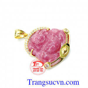 Mặt phật ruby bọc vàng TSVN chế tác từ đá quý giúp đem lại may mắn, sức khoẻ và giàu có sản phẩm bọc vàng 14k giá thành hợp lý bán hàng uy tín trên toàn quốc.