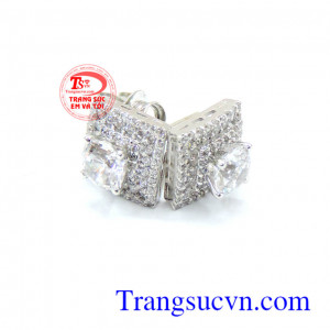 Hoa tai vàng tây đá quý kim cương sự tinh tế cũng như sang trọng của vàng 18k đem lại cho khách hàng sự hài lòng, sản phẩm được bảo hành 12 tháng.