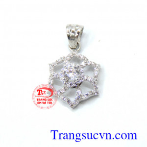 Mặt dây chuyền nữ vàng tây món quà ý nghĩa trong các dịp sinh nhật, lễ tết và kỷ niệm. Mặt dây vàng trắng kim cương