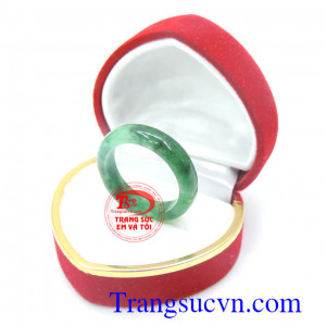 Nhẫn ngón trỏ ngọc ngọc cẩm thạch