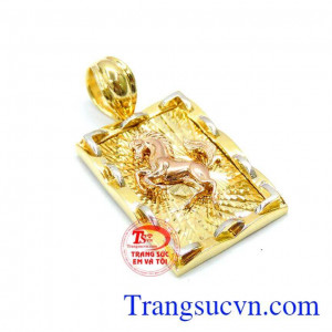 Mặt ngọ 2 màu sang trọng, mặt dây chuyền nam sang trọng, vàng 10k bền màu, thiết kế tinh tế cho người tuổi ngọ.