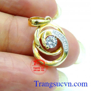 Mặt nữ vàng đẹp, nhỏ xinh. Mặt nữ nhỏ nhắn dễ thương