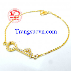 Lắc chìa khóa vàng tình yêu món quà tặng một nửa của mình ý nghĩa. 