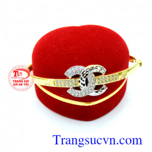 Vòng tay đẹp vàng tây giao toàn quốc.