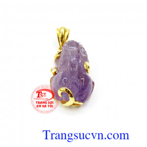 Chiếc Mặt vàng tỳ hưu thạch anh tím thiên nhiên có kiểm định,mặt dây chuyền nam tỳ hưu bọc vàng tây sang trọng và hộ mệnh.