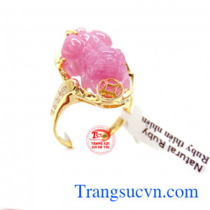 Nhẫn tỳ hưu ruby quyền lực