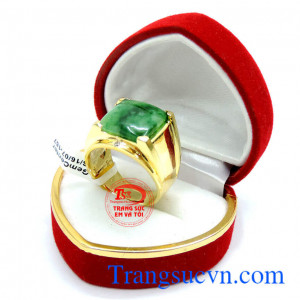 Ngọc cẩm thạch đeo phong thủy hợp với tất cả các mệnh, vàng tây 14k sáng