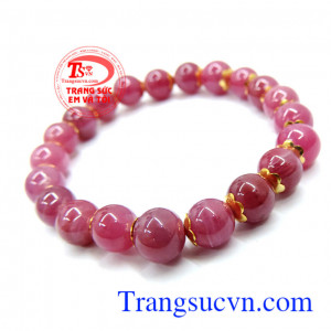 Chuỗi hạt tay ruby bọc vàng