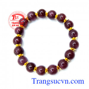 Vòng tay mận chín ruby đẹp.