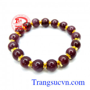 Sang trọng,tinh tế mà quý phái. Vòng tay mận chín ruby đẹp