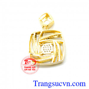 Sản phẩm được bảo hành uy tín, giao hàng toàn quốc. Mặt dây nữ sang trọng giá rẻ