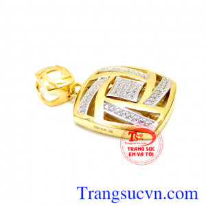 Mặt dây kết hợp vàng tây 10k và đá cz tạo độ lấp lánh cho sản phẩm. Mặt dây nữ sang trọng giá rẻ