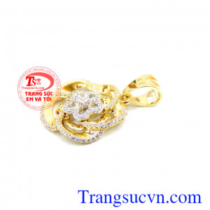 Mặt dây nữ hoa đính đá kim cương