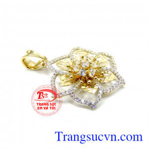 Mặt dây chuyền nhập,mặt nữ vàng 10k đẹp, giá chuẩn. Mặt dây chuyền hoa 6 cánh vàng tây