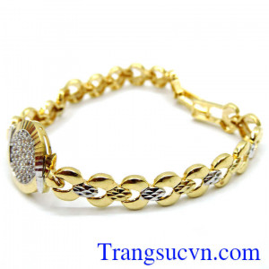 Lắc tay vàng đảm bảo chất lượng vàng, đeo hợp thời trang, là món quà ý nghĩa trong các dịp, sinh nhật, kỷ niệm