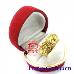 Nhẫn nam rồng đính đá đẹp