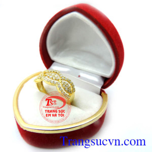 Chiếc nhẫn nữ đeo hợp thời trang. Nhẫn nữ vàng tây 10k kiểu đẹp