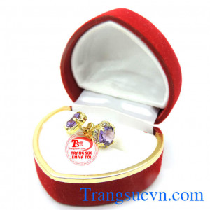 Hoa tai đá thạch anh tím gối facet