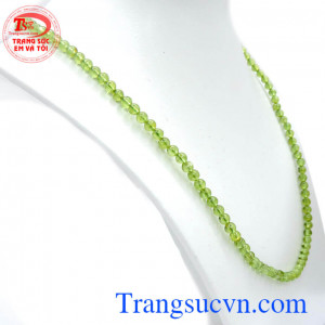 Vòng cổ peridot đẹp quy phái với những hạt peridot từ thiên nhiên là món quà ý nghĩa nhất dành cho phái nữ mang lại vẻ đẹp sang trọng qusy phái dành cho phái nữ, trang sức em và tôi luôn cung cấp những sản phẩm tốt nhất về mẫu mã và chất lượng để phù h