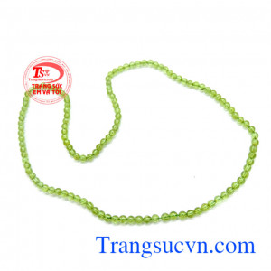 Vòng cổ peridot đẹp quy phái với những hạt peridot từ thiên nhiên là món quà ý nghĩa nhất dành cho phái nữ mang lại vẻ đẹp sang trọng qusy phái dành cho phái nữ, trang sức em và tôi luôn cung cấp những sản phẩm tốt nhất về mẫu mã và chất lượng để phù h