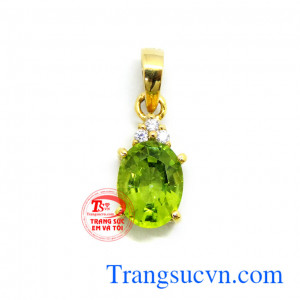 Mặt dây đá peridot trẻ trung