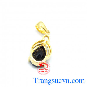 Mặt dây sapphire giọt nước đẹp chất lượng.