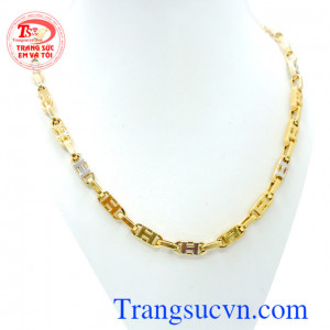 với kiểu dáng thiết kế dây chuyền sang trọng giá cả hợp lý là món quà tốt nhất dành nam
