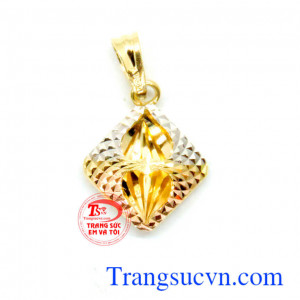 Mặt dây tình mẫu tử 18k niềm tin chất lượng mặt dây chuyền đảm bảo tinh tế dành cho phái đẹp.