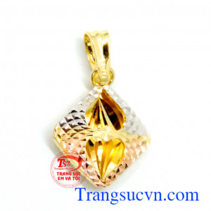 Mặt dây tình mẫu tử 18k đeo cùng dây chuyền nữ vàng 18k đẹp và may mắn.