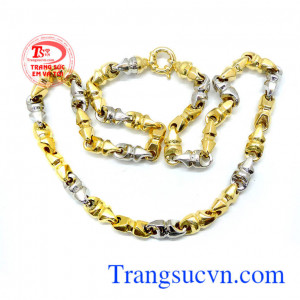 Dây chuyền nam vàng tây sang trọng, tinh tế