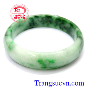 Vòng tây ngọc Jadeite tự nhiên kiểu đẹp